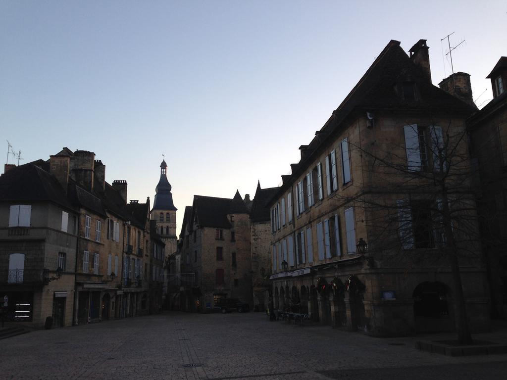 Chambres d'hôtes Le Casse Noix Sarlat-la-Canéda Exterior foto